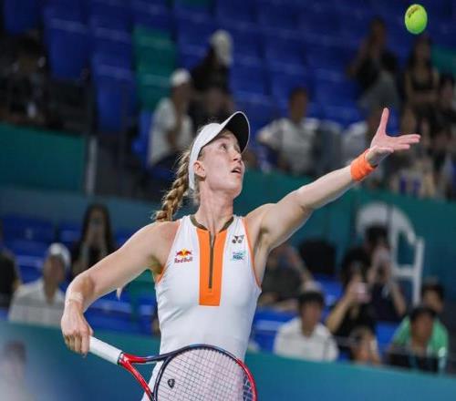 莱巴金娜20横扫汤姆贾诺维奇，将与保利尼争夺决赛门票