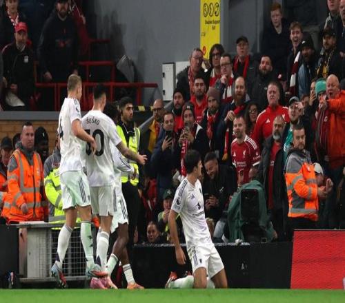 时隔近10年，曼联再度在英超客场击败利物浦